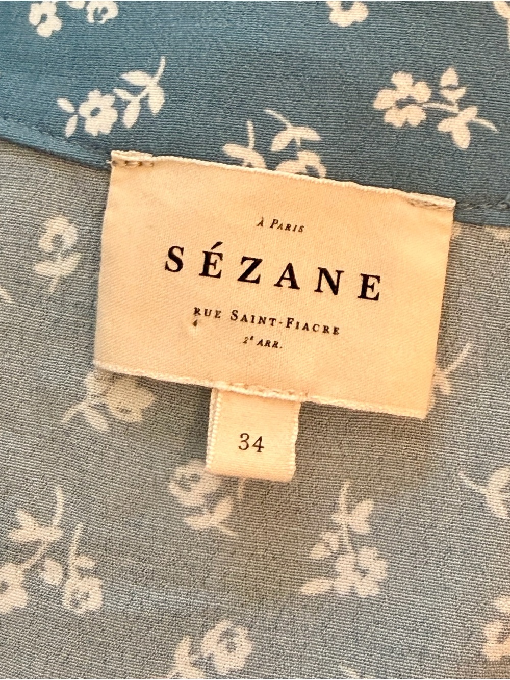 Sezane Pomme Blue and White Floral Tie-Front Ruffle Blouse. Size 34FR/2 US - Picture 9 of 11